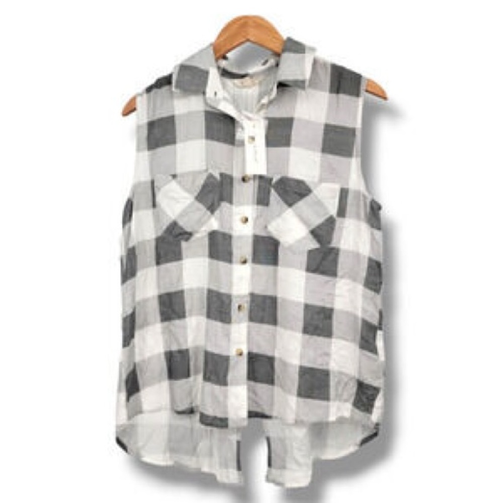 91. Sim & Sam NWT Plaid Button Down Sleeveless Top